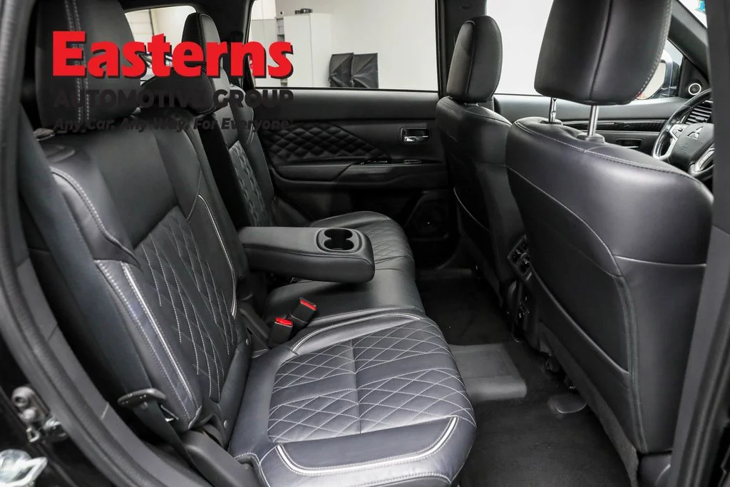 Used 2021 Black Mitsubishi SEL image 23