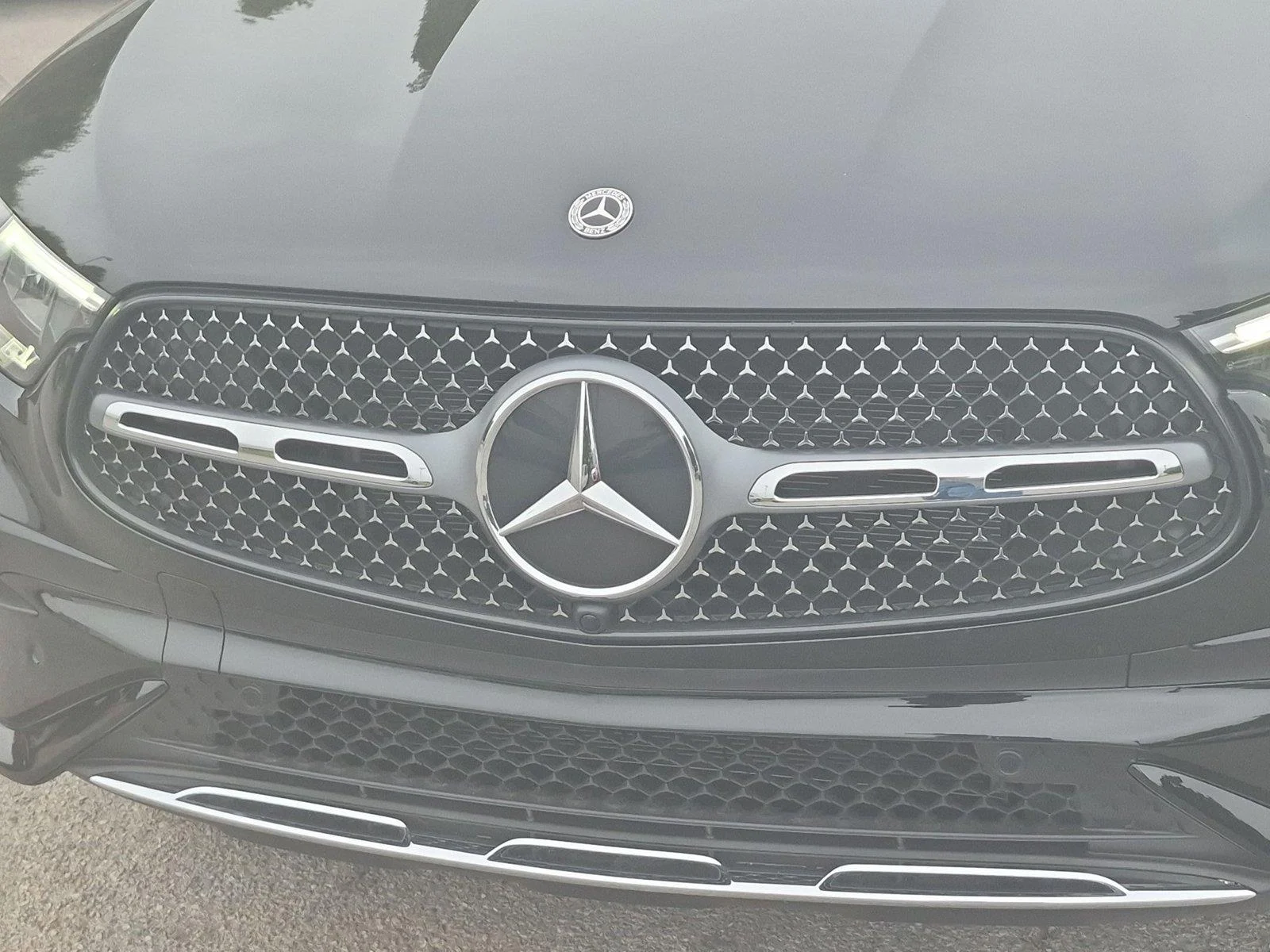 Certified Used 2025 Black Mercedes-Benz GLC 350e image 13
