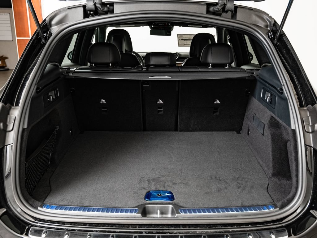 New 2026 Black Mercedes-Benz GLC 300 image 21