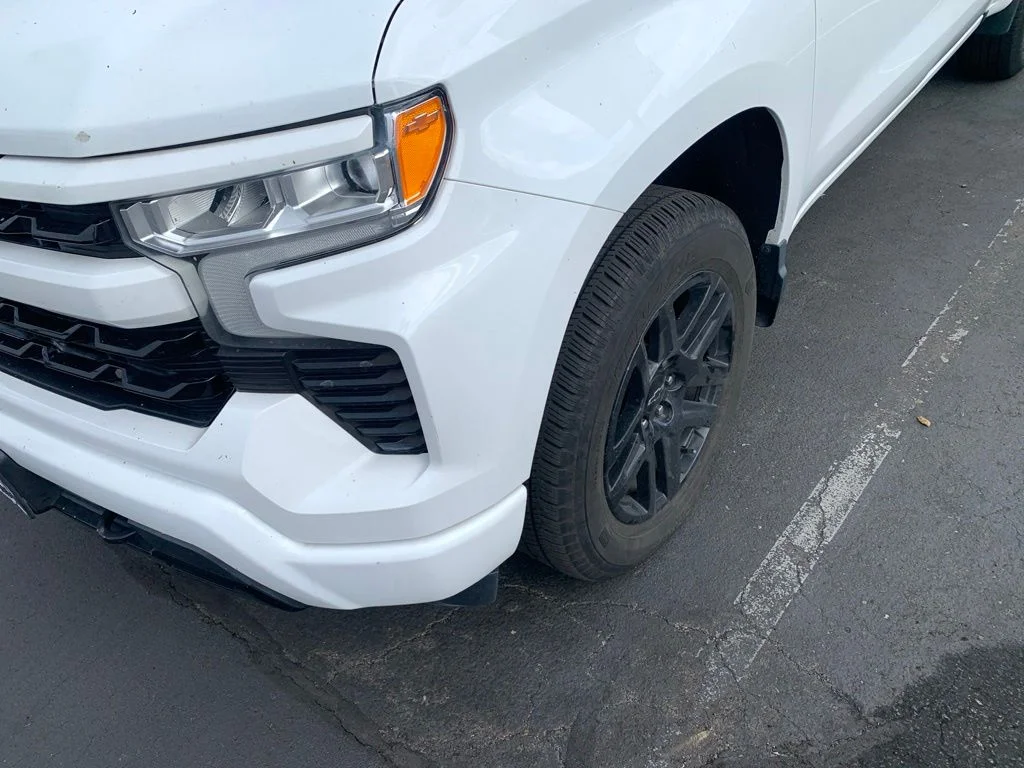 Used 2022 White Chevrolet RST image 2