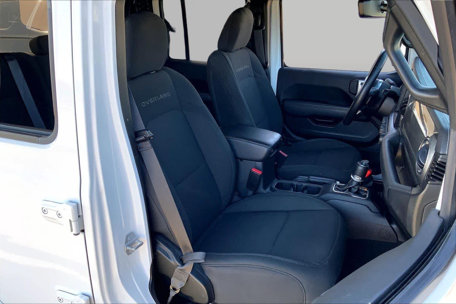 Used 2022 Bright White Clearcoat Jeep Overland image 17