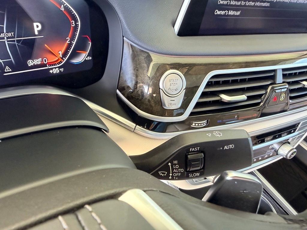 Used 2021 Gray BMW 740i image 23