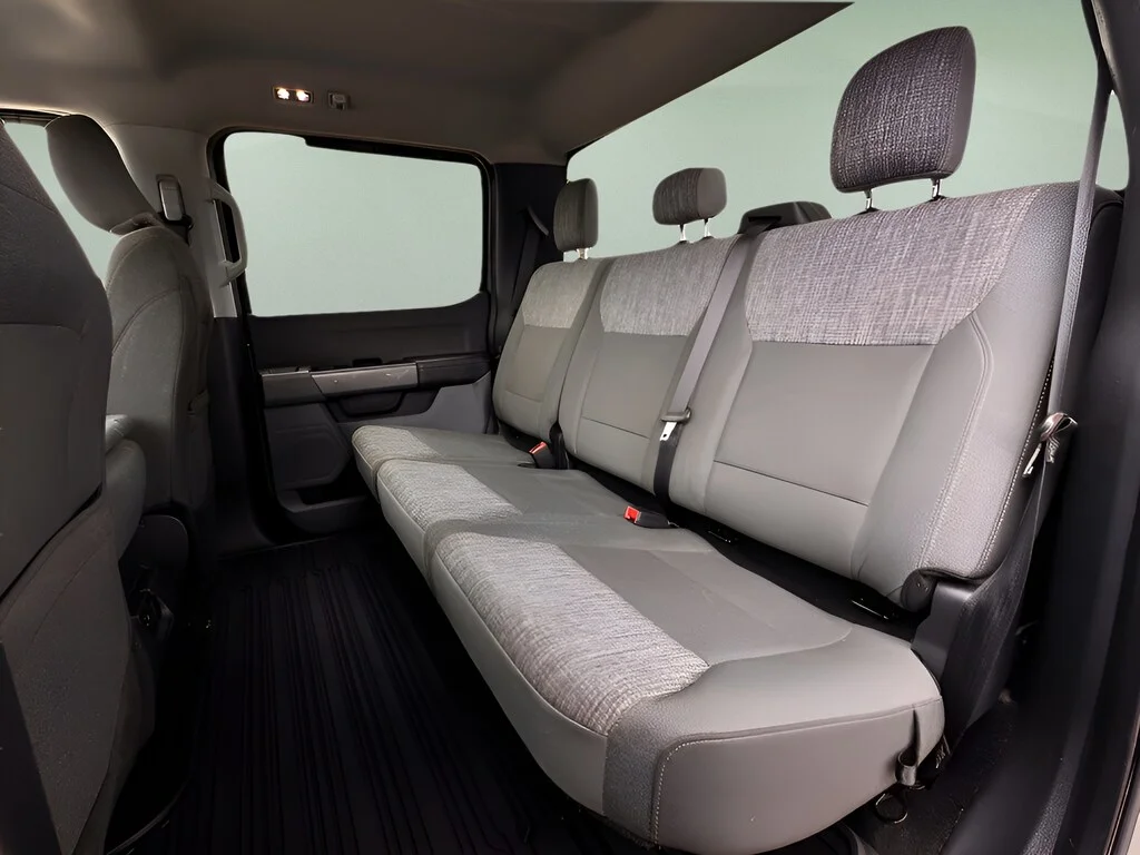 Used 2022 Stone Gray Metallic Ford  image 20