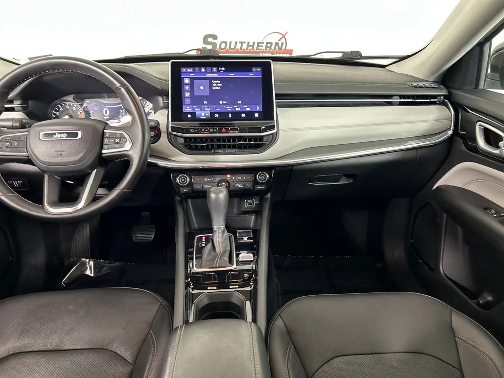Used 2022 White Jeep Limited image 19