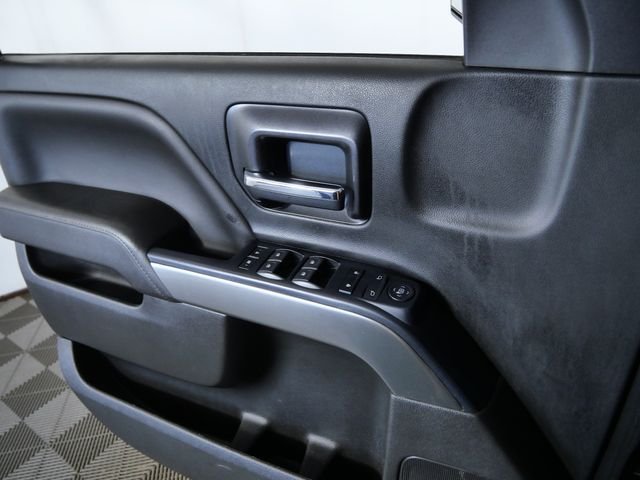 Used 2018 Gray Chevrolet LT image 25