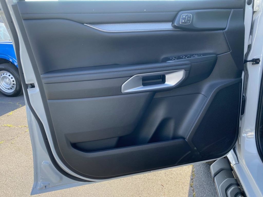 New 2026 Avalanche Ford Lariat® image 11