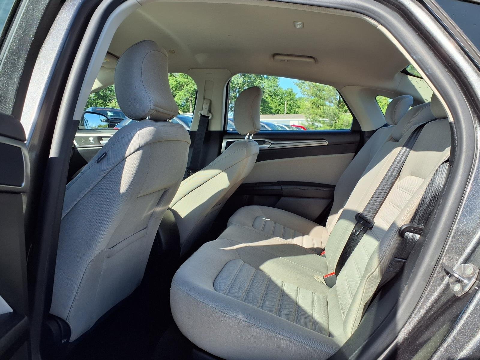 Used 2018 Gray Ford S image 22