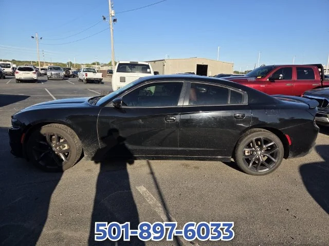 Used 2022 Black Dodge SXT image 6