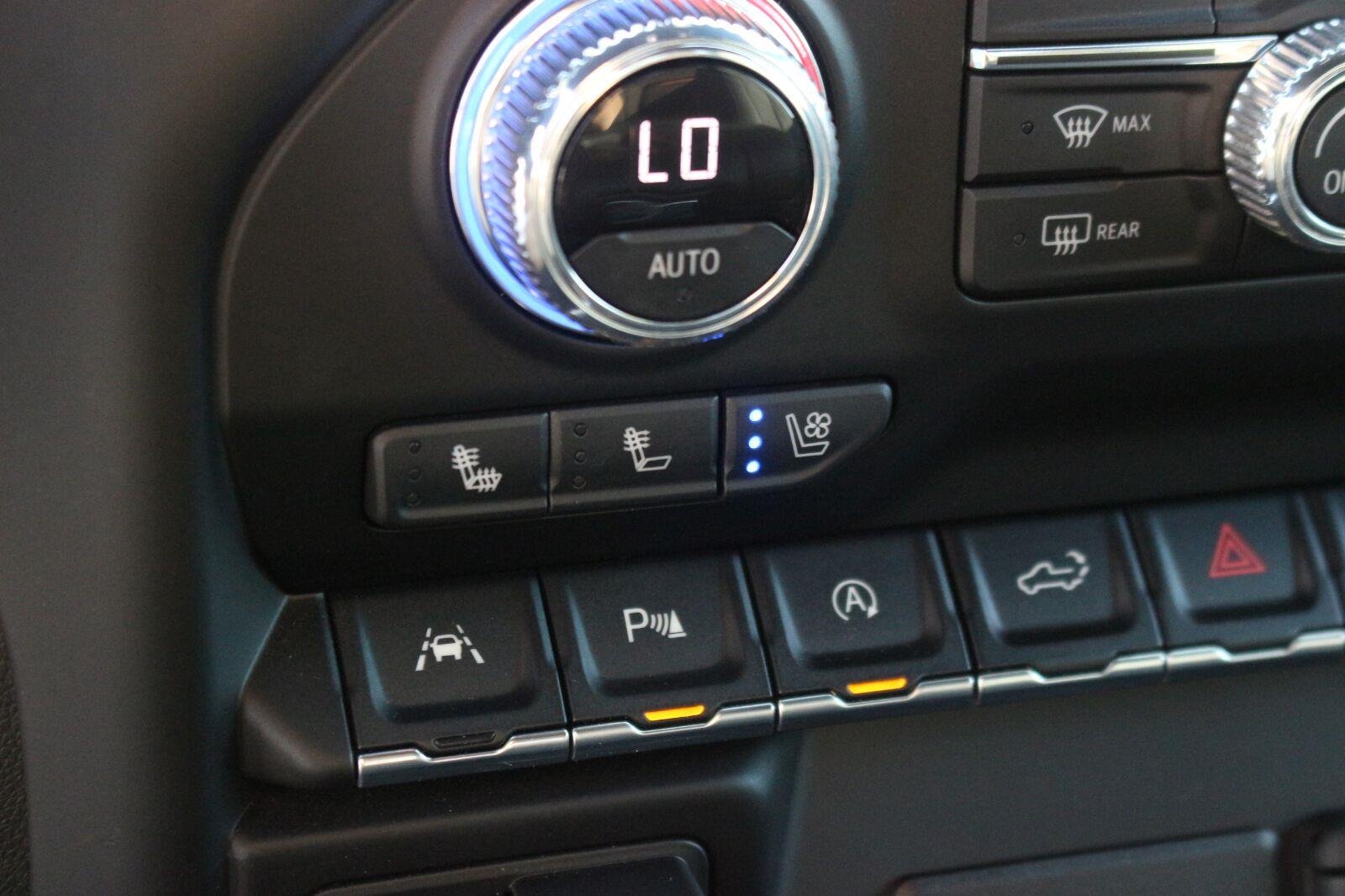 Used 2021 SUMMIT WHITE GMC AT4 image 27