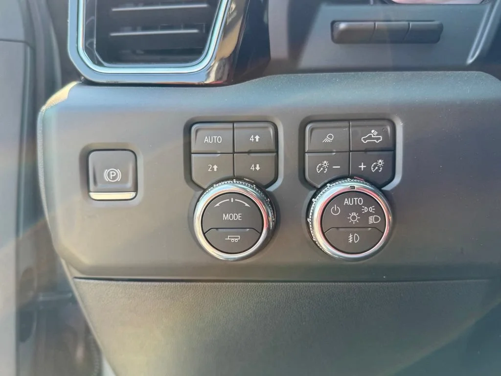 New 2026 Sterling Metallic GMC Denali Ultimate image 30