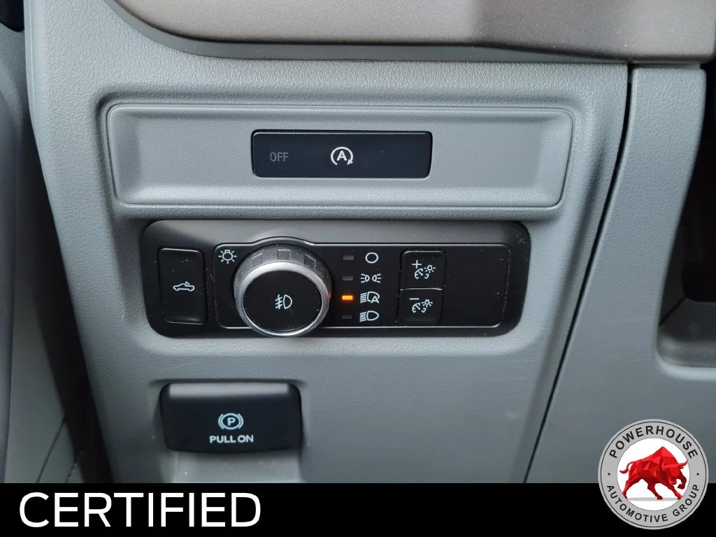 Used 2025 Gray Ford XLT image 27