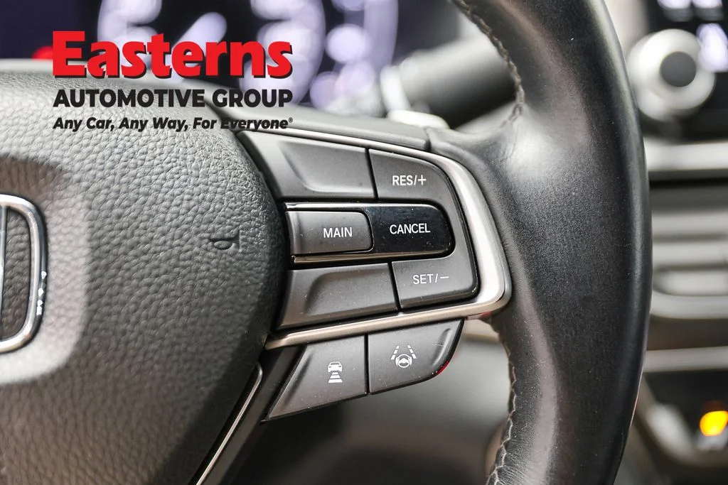 Used 2018 White Honda Sport image 15