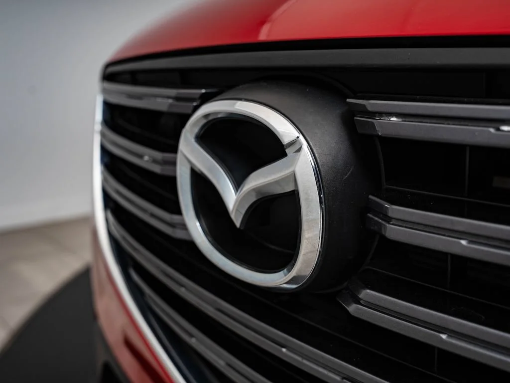 Used 2016 Soul Red Metallic Mazda Grand Touring image 3
