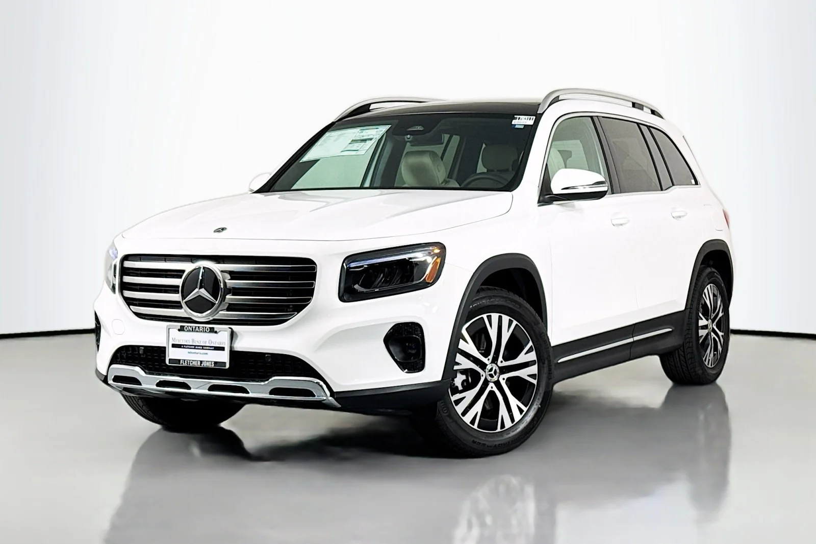 2026 Mercedes-Benz GLB GLB 250's photo