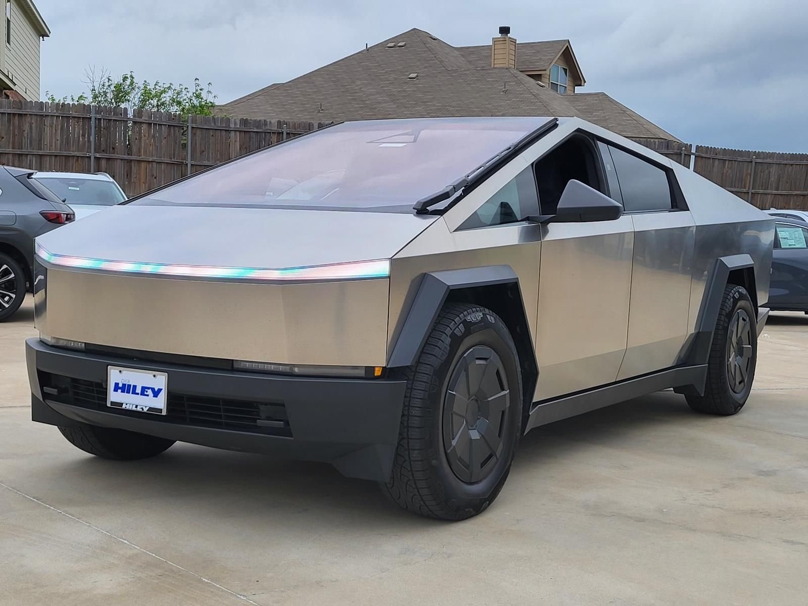 Used 2025 Tesla Cybertruck Base with VIN 7G2CEHED4SA070365 for sale in Fort Worth, TX