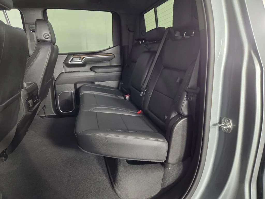 Used 2025 Sterling Gray Metallic Chevrolet RST image 27