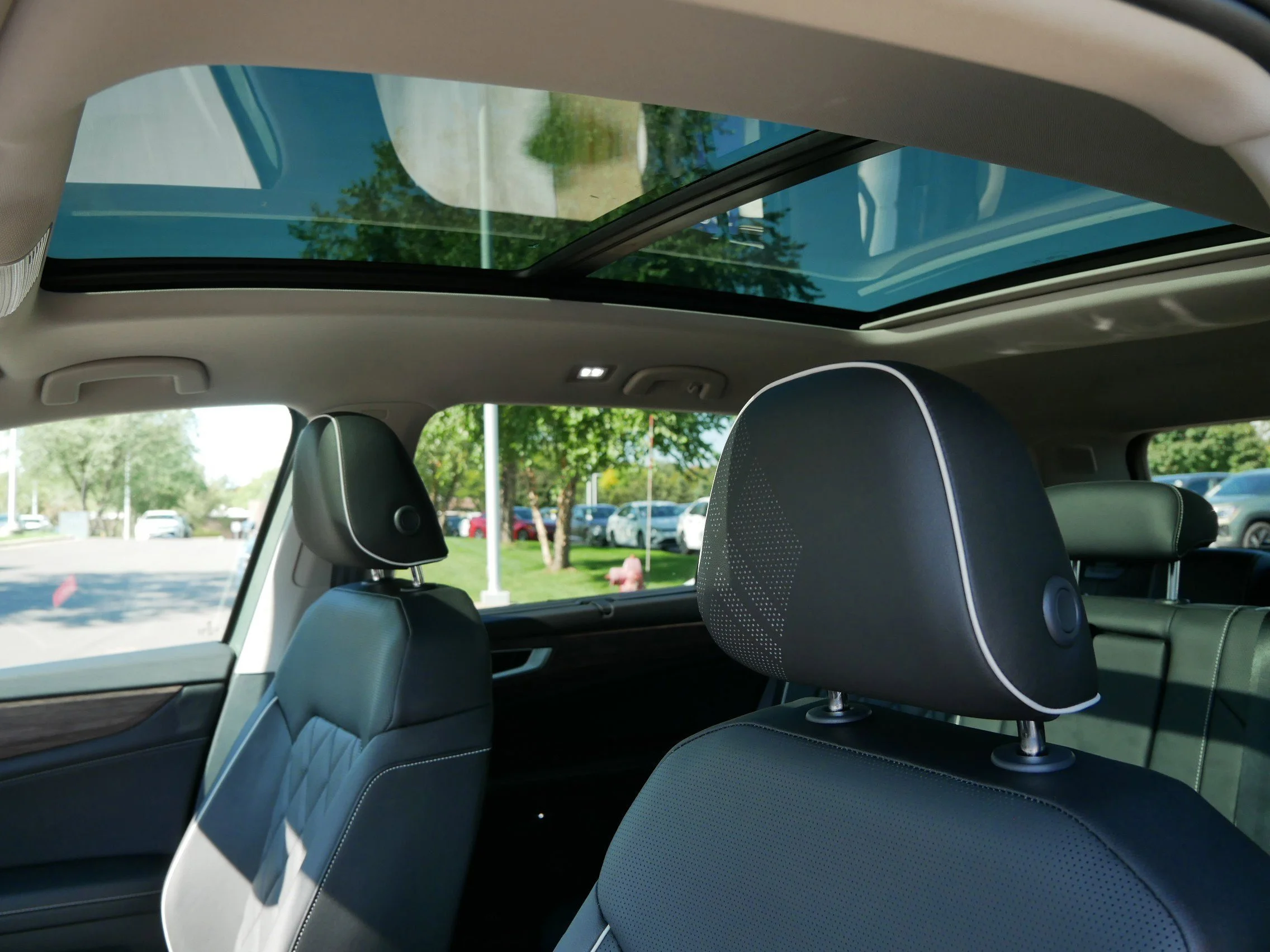 New 2026 Avocado Green Pearl Volkswagen 2.0T SEL Premium R-Line image 10