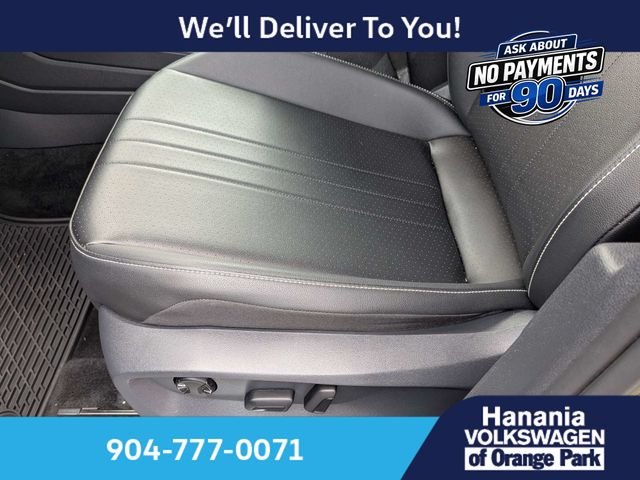 Used 2023 Gray Volkswagen 2.0T SE R-Line Black image 19