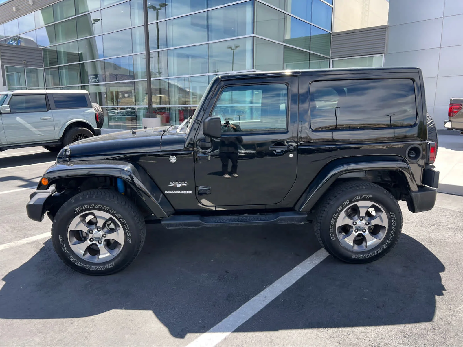 Certified Used 2018 Black Clearcoat Jeep Sahara image 12