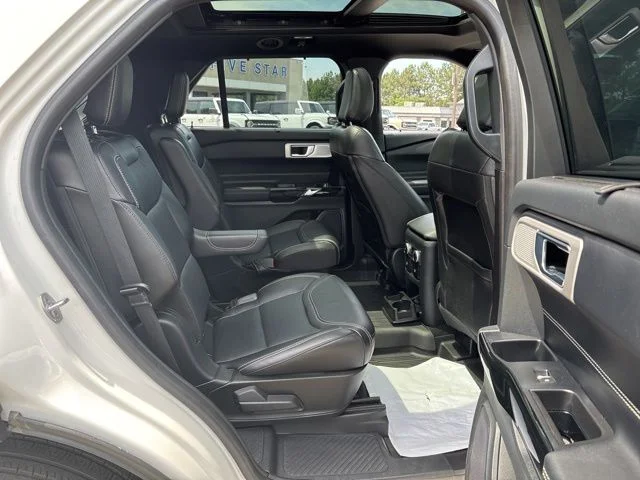 Used 2022 White Ford ST image 23