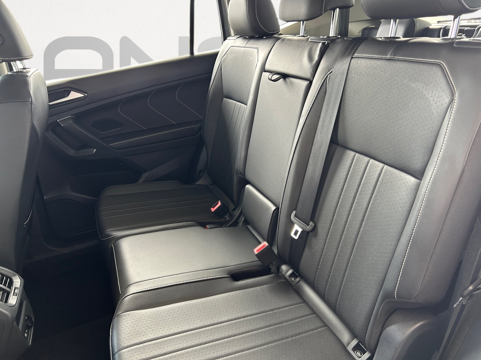 Certified Used 2023 Gray Volkswagen SE image 3