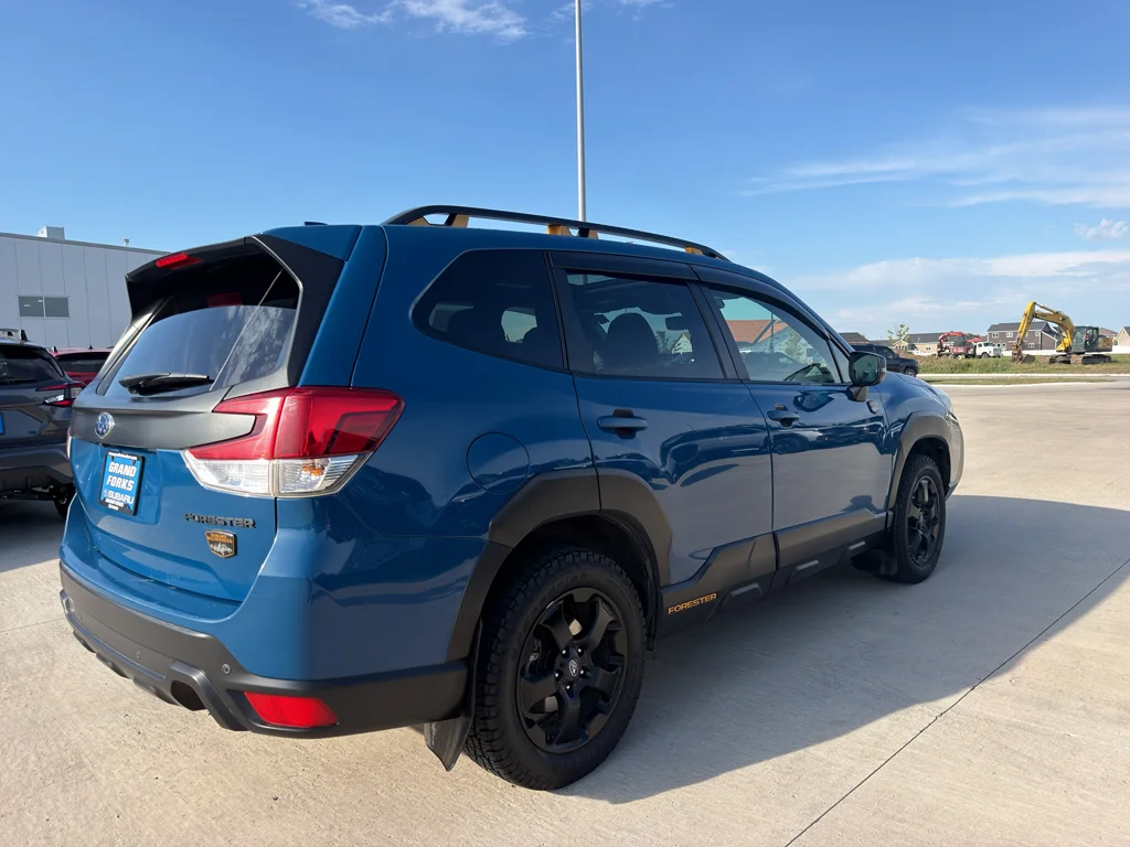 Used 2022 Geyser Blue Subaru Wilderness image 5