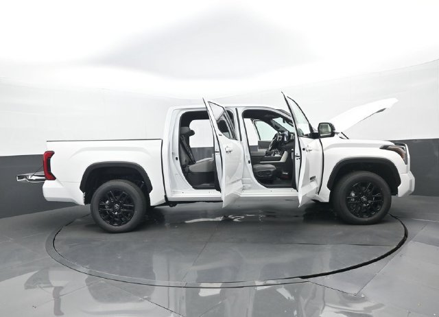 New 2026 Ice Cap Toyota Limited image 31