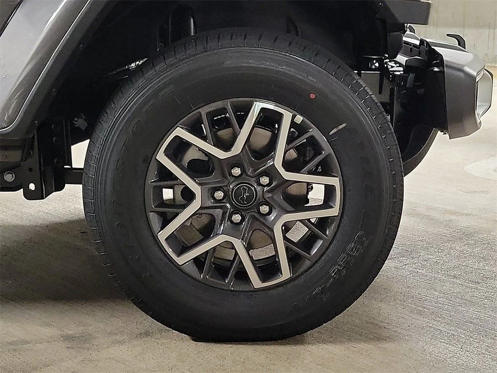 2025 Jeep Wrangler 4-Door Sahara - Photo 21