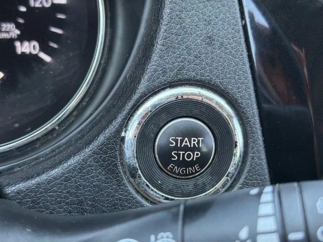 Used 2016 Gray Nissan SV image 24