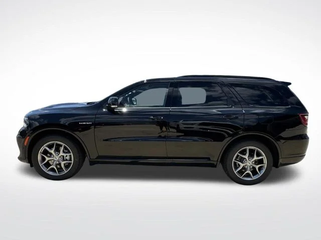 New 2026 Diamond Black Clear-Coat Exterior Paint Dodge GT Premium HEMI V8 image 4