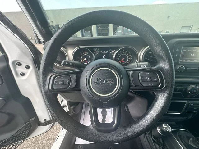 Used 2020 White Jeep Unlimited Sport image 16