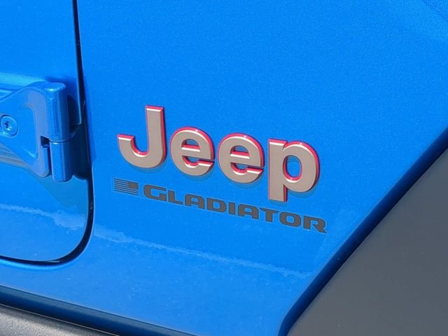 New 2026 Hydro Blue Pearl-Coat Exterior Paint Jeep Rubicon image 13