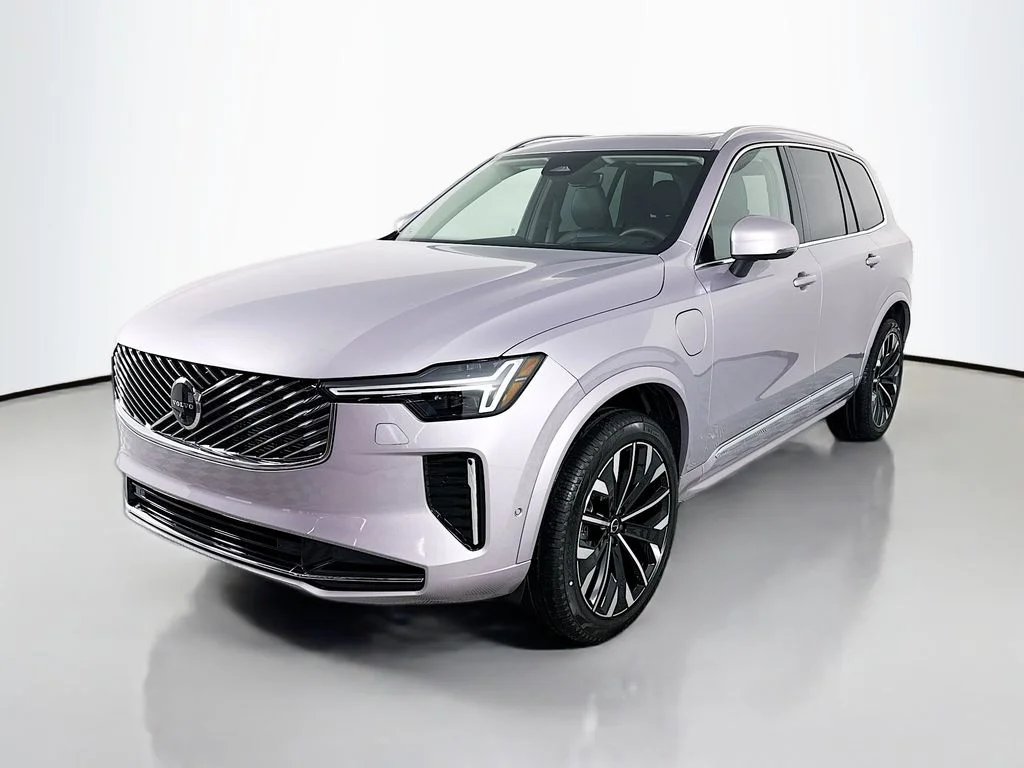 2026 Volvo XC90 T8 Recharge Ultra Bright 4WD's photo
