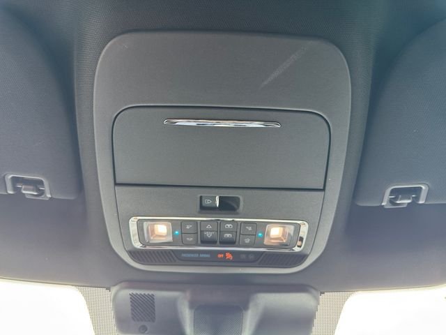 Used 2025 White Ford Lariat image 24