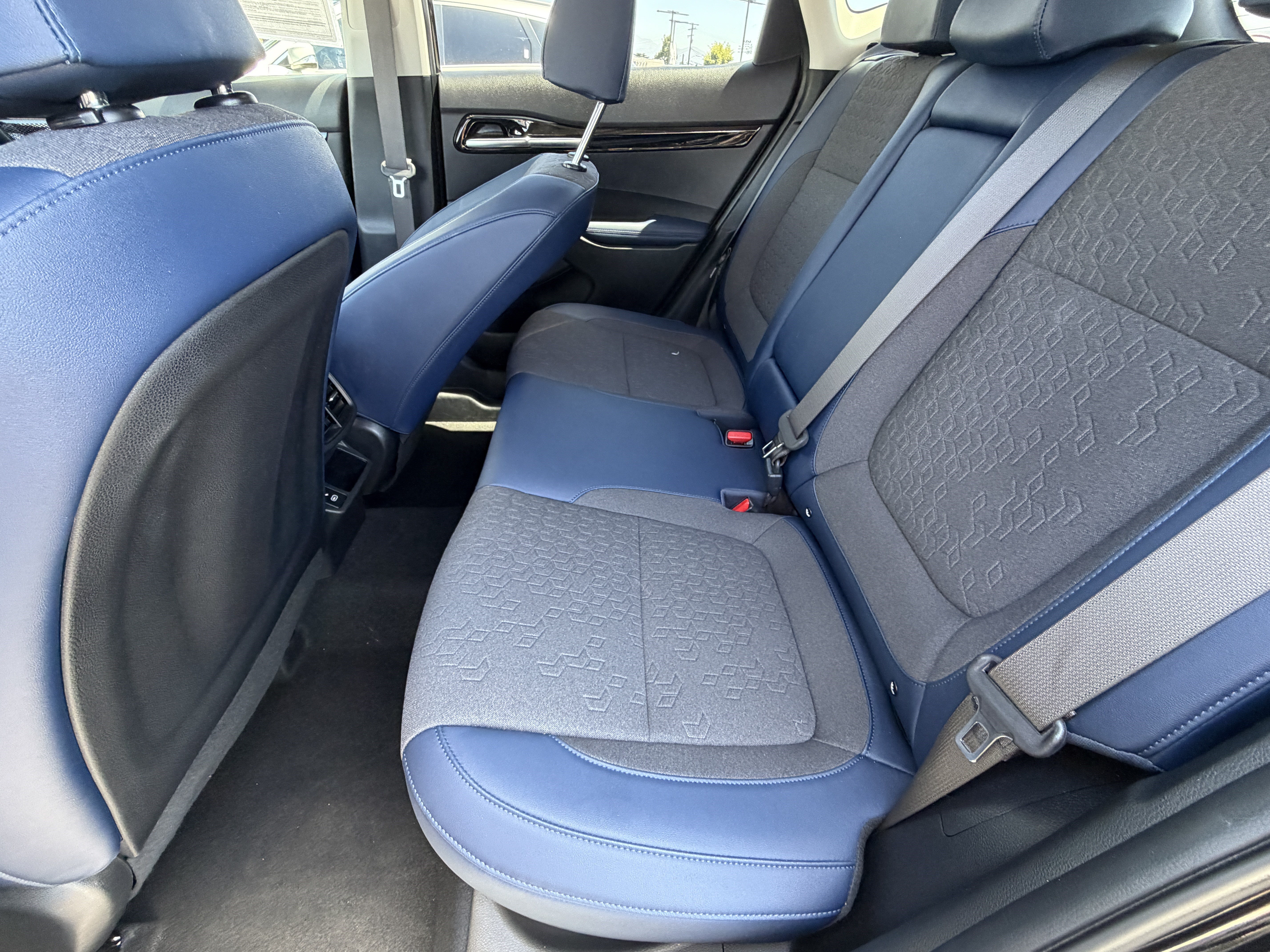 2025 Kia Seltos S - Photo 26
