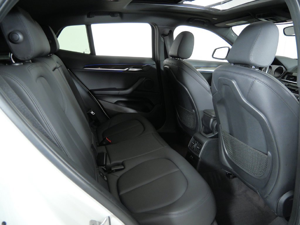 Used 2018 Mineral White Metallic BMW xDrive28i image 26