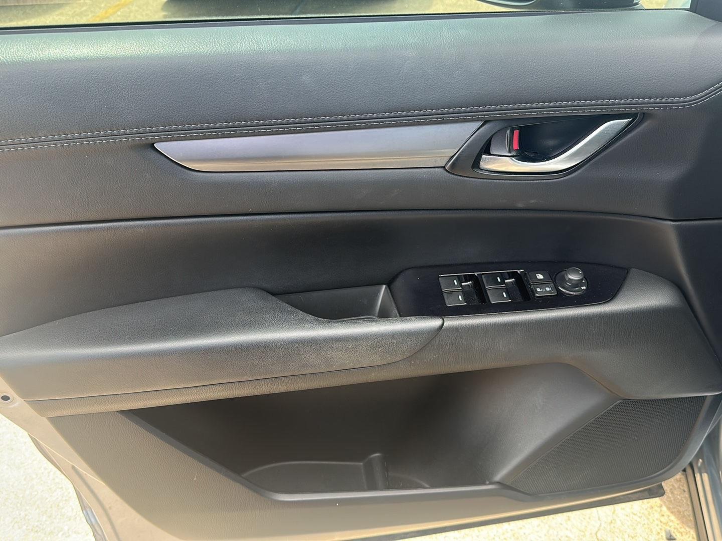 Used 2020 MACHINE GRAY METALLIC MAZDA TOUR image 7