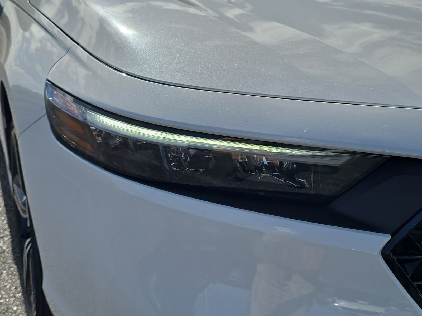 New 2026 Silver Honda SE image 7