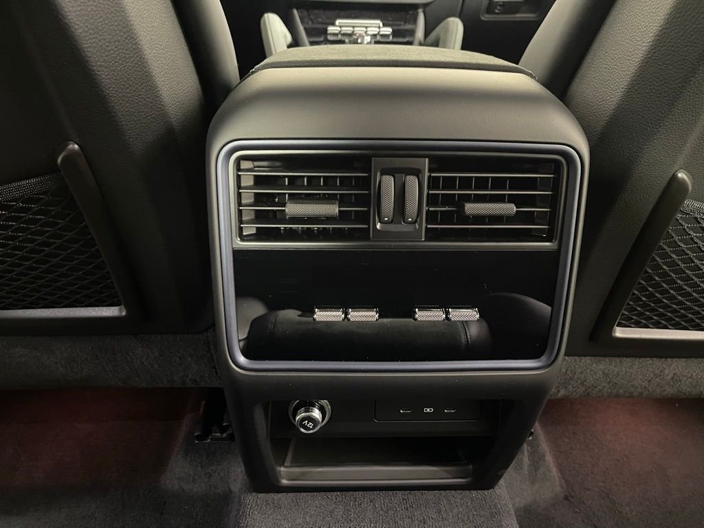 2025 Porsche Cayenne Coup Turbo GT - Photo 20