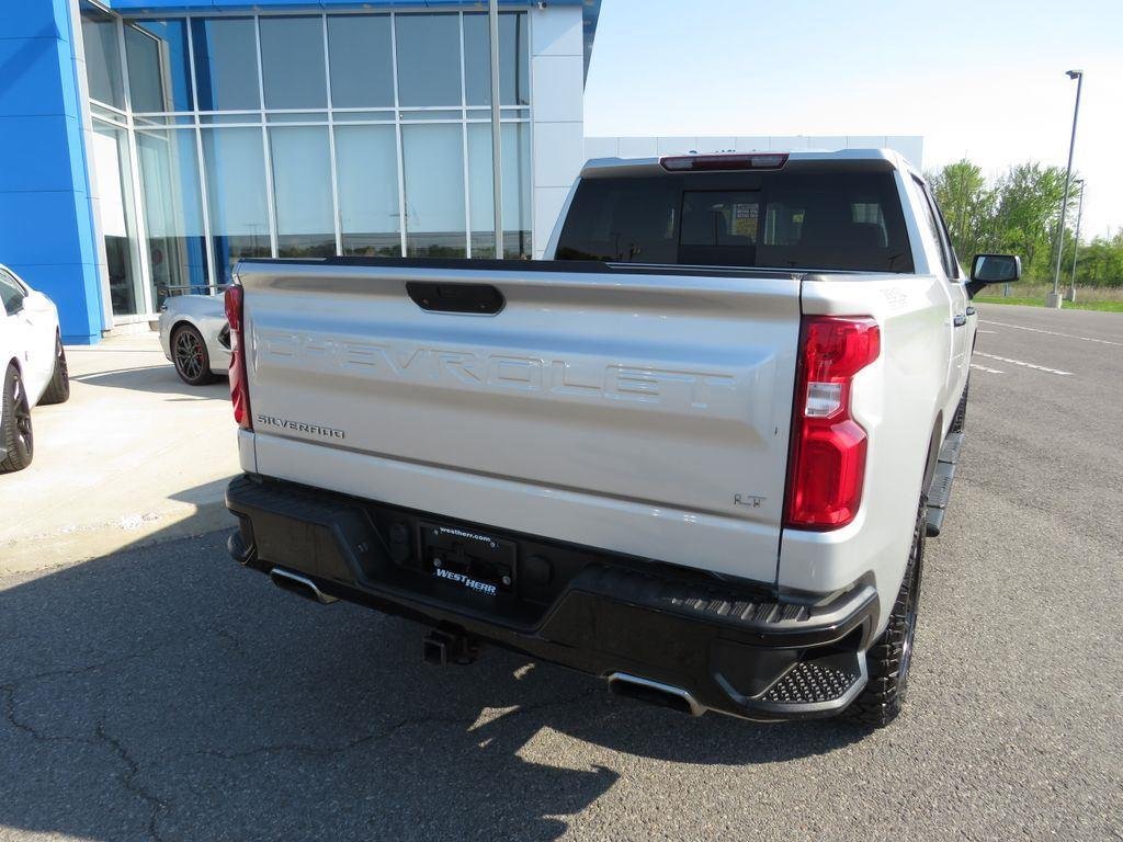 Used 2021 Silver Ice Metallic Chevrolet LT Trail Boss image 8