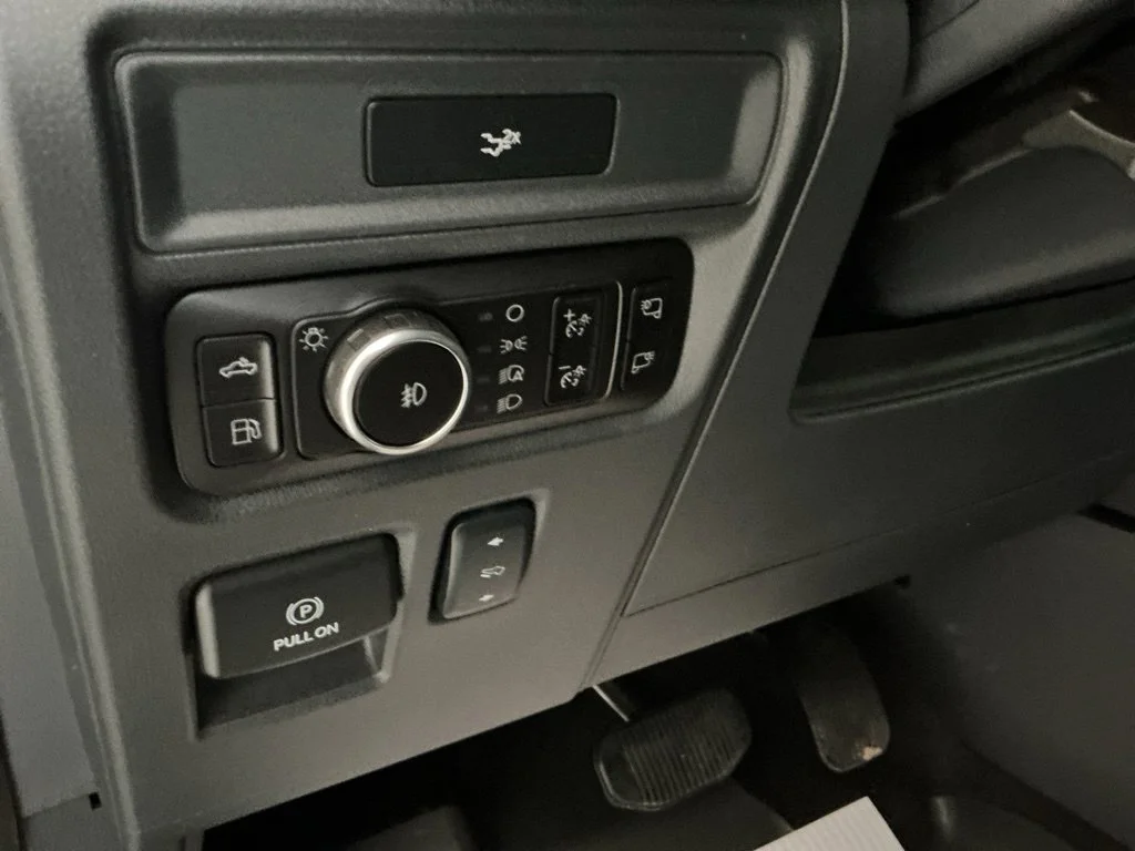 New 2026 Carbonized Gray Metallic Ford Lariat® image 17