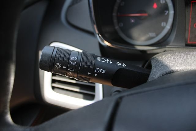Used 2015 Black GMC SLE-1 image 5