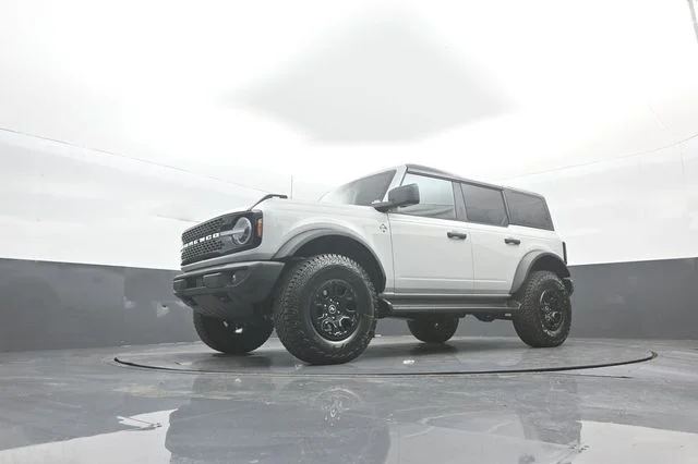 New 2026 Avalanche Gray Ford Outer Banks® image 31
