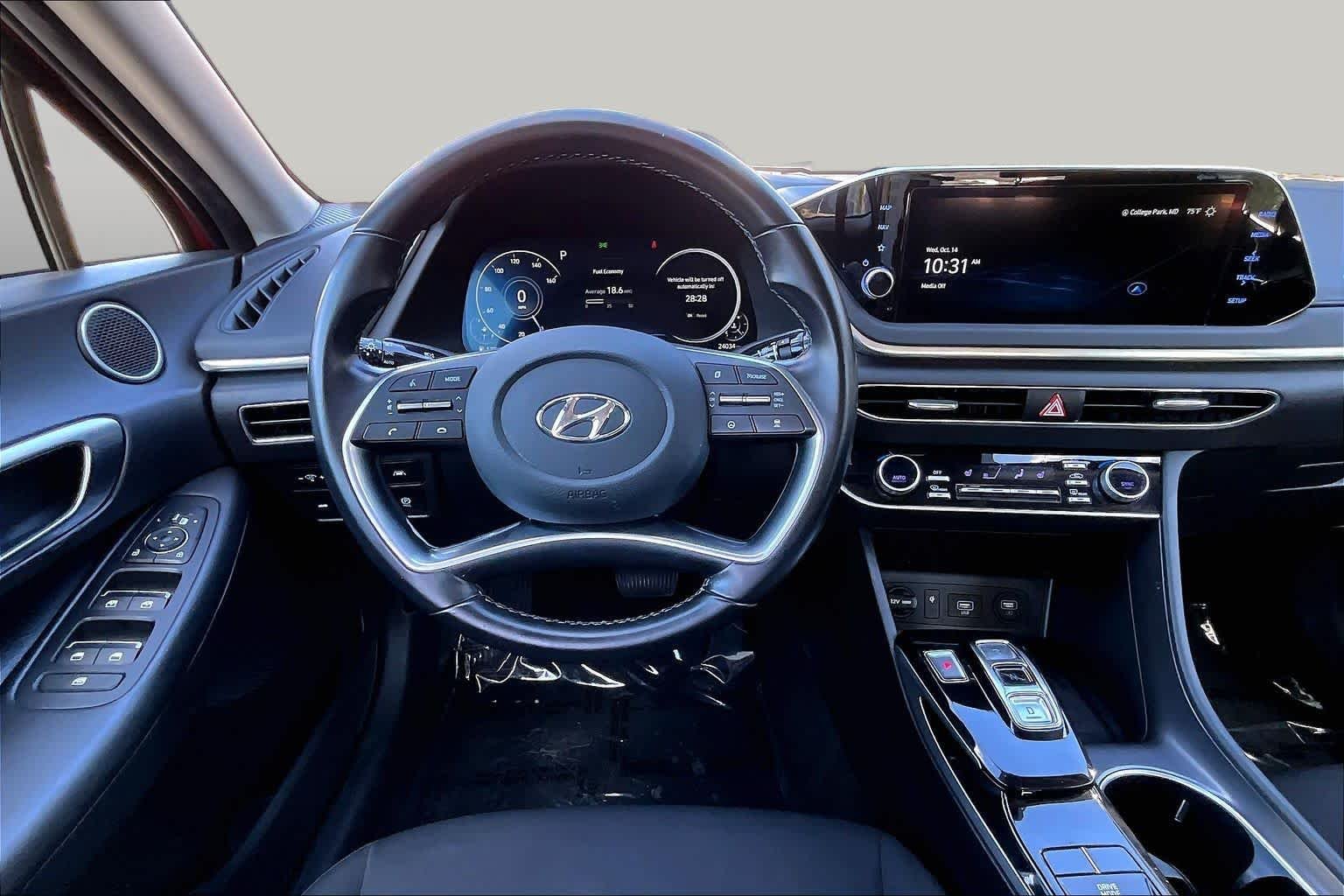 Used 2023 Ultimate Red Hyundai SEL image 6