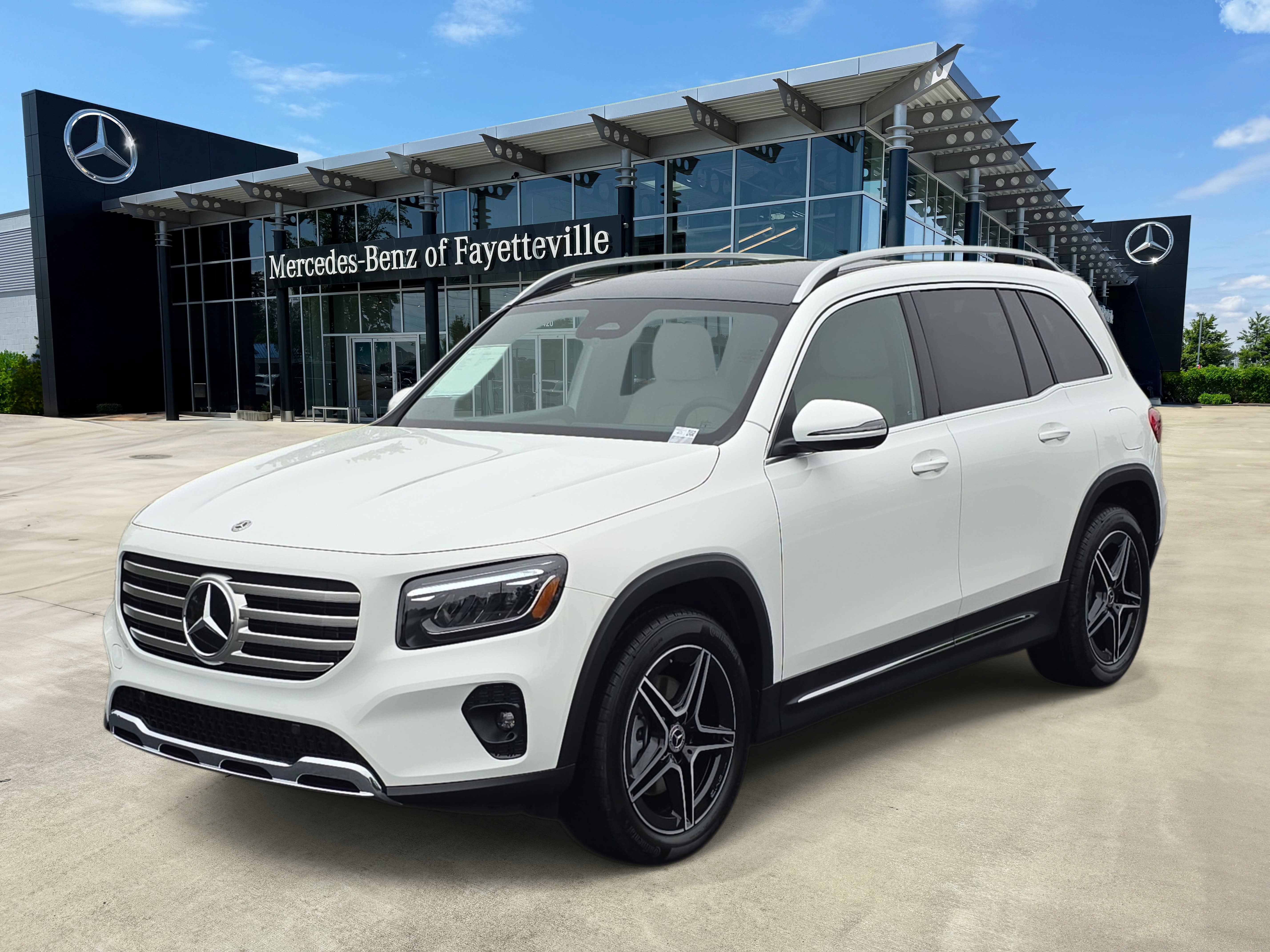 2026 Mercedes-Benz GLB GLB 250's photo