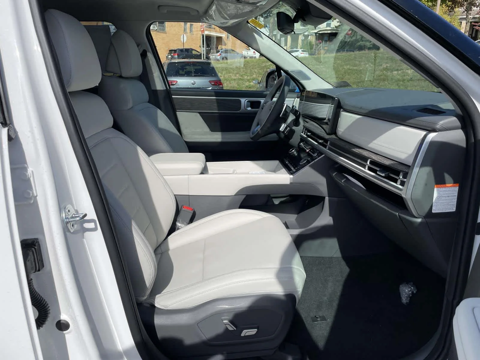 New 2026 Serenity White Hyundai Limited 6P image 20