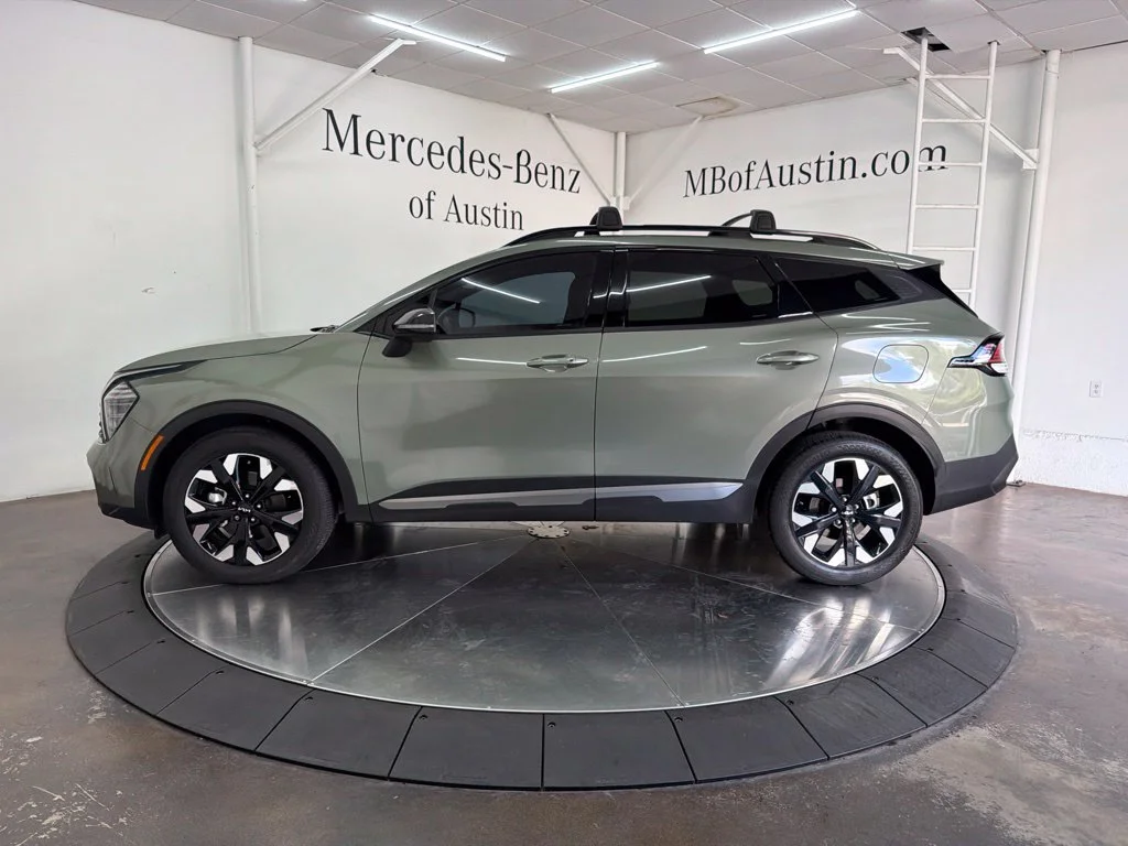Used 2024 Green Kia X-Line image 4