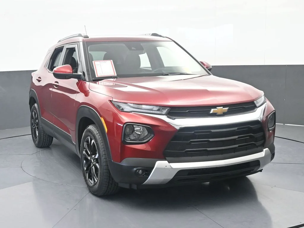 Used 2023 Crimson Metallic Chevrolet LT image 9