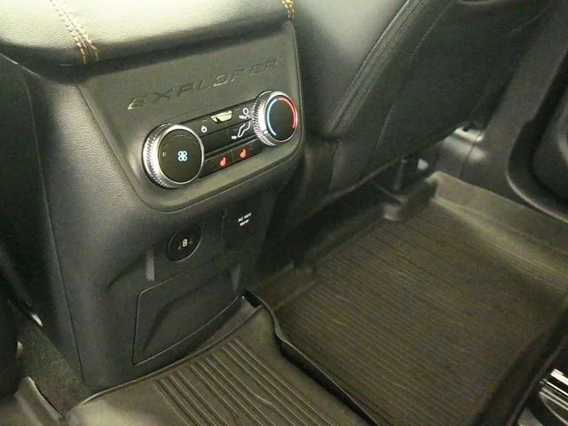 New 2026 White Ford Tremor image 12