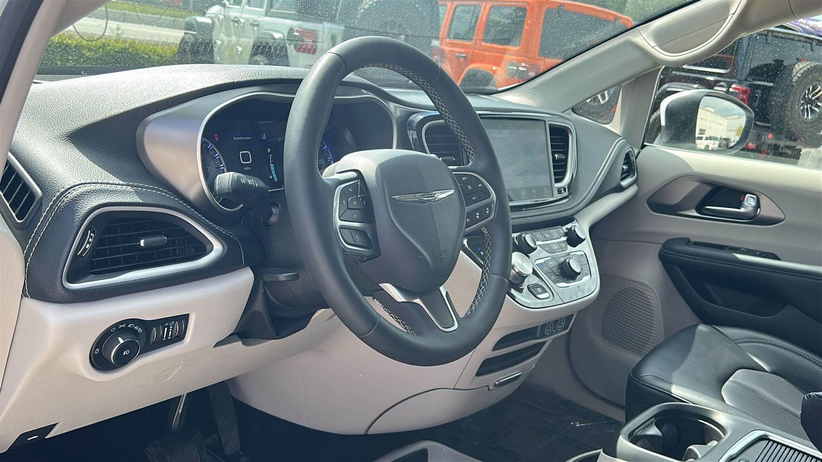Certified Used 2023 White Chrysler Touring L image 11